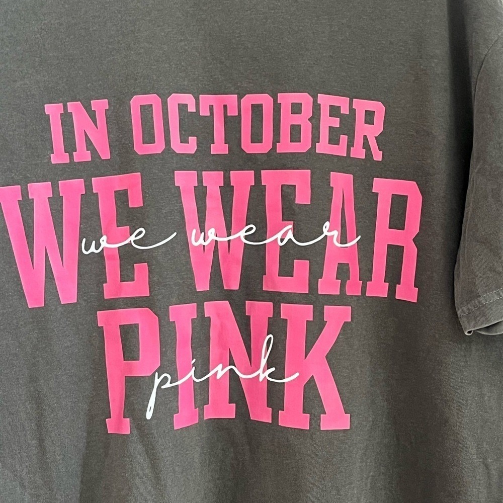 Comfort Colors In October We Wear Pink T Shirt Womens Large Gray Pink NWOT - Picture 7 of 11